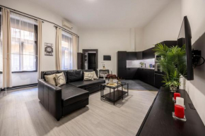 Central BP Superior Apartment with 2BEDRM, 2BATHROOM